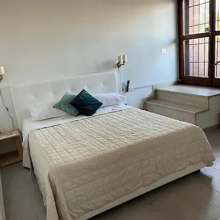 Stazione Centrale Viale Masini Apartmán *